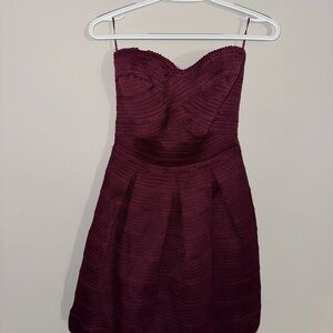 Elegant Burgundy Strapless Dress